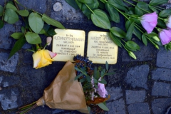 Ukladanie Stolpersteine. Bratislava, 24. 9. 2017. 