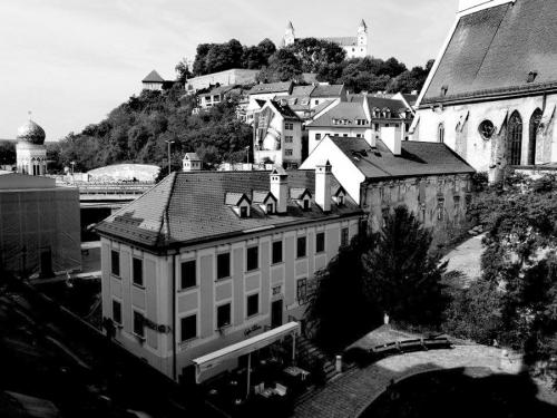 Bratislava v čiernobielom