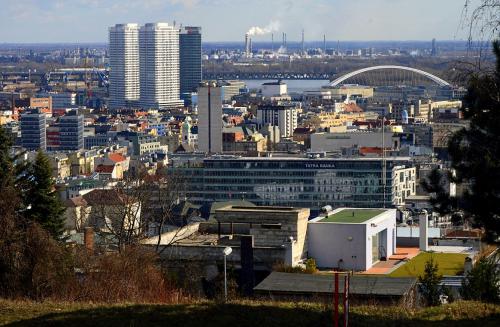 Bratislavska sedma patdesiata - Bratislava zastavana6